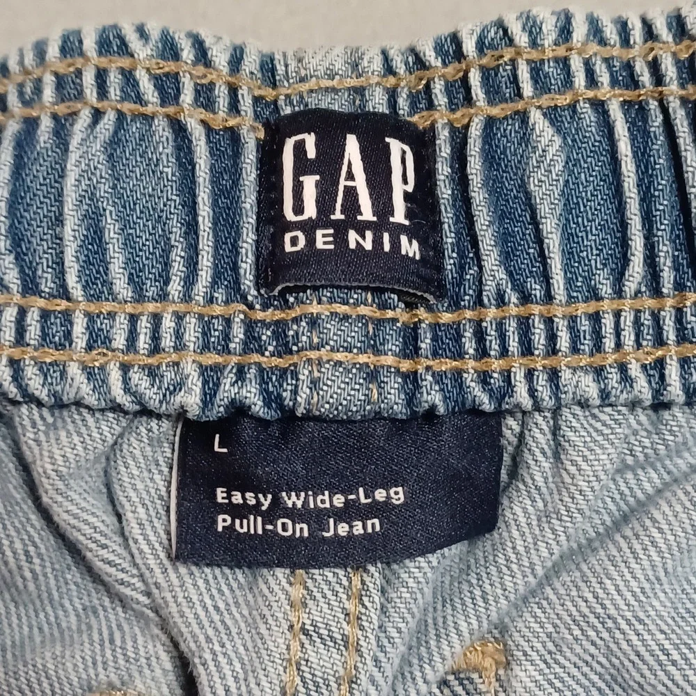 Gap Jeans Girls L Blue Easy Wide-Leg Pull-On Hearts Embroidered Raw Hem S835159